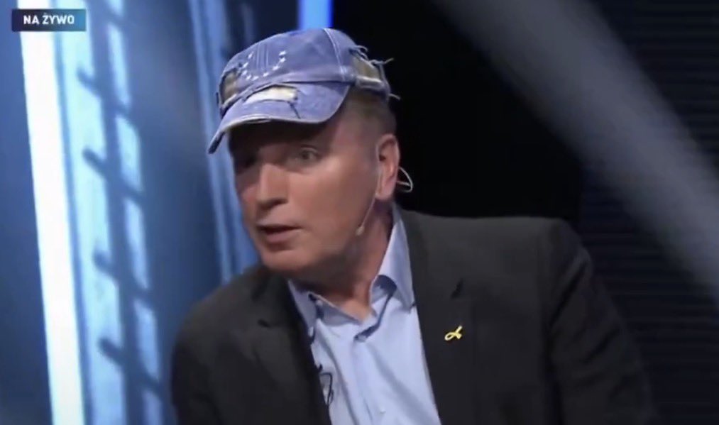 Co widzi butelkomat na chwilę przed przyjęciem 3 worków butelek: