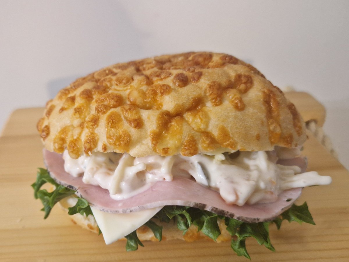 ÄitiMaa tweet media