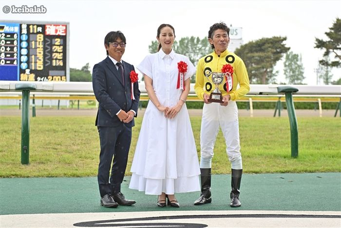 競馬ラボ tweet media