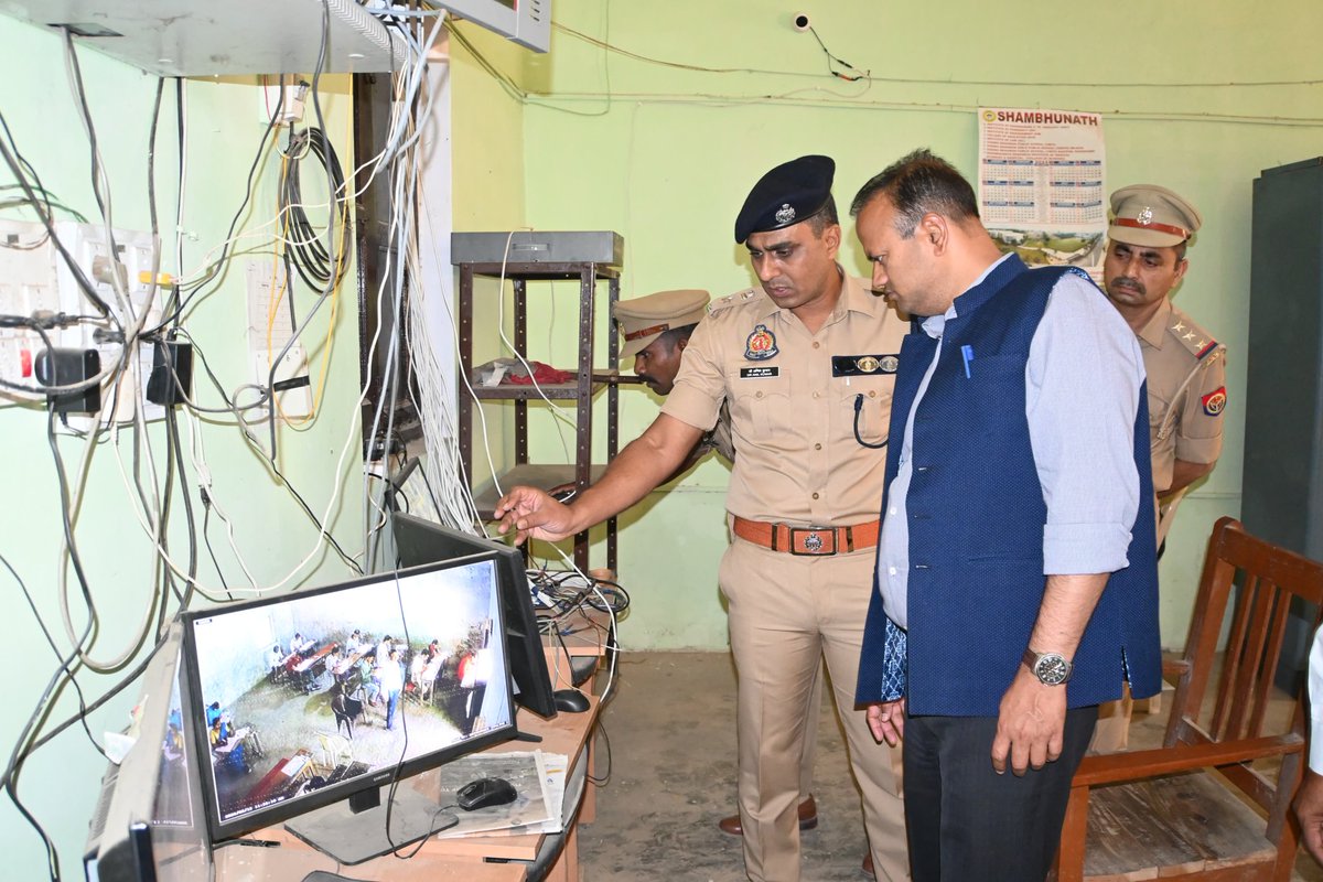 DM AZAMGARH tweet media