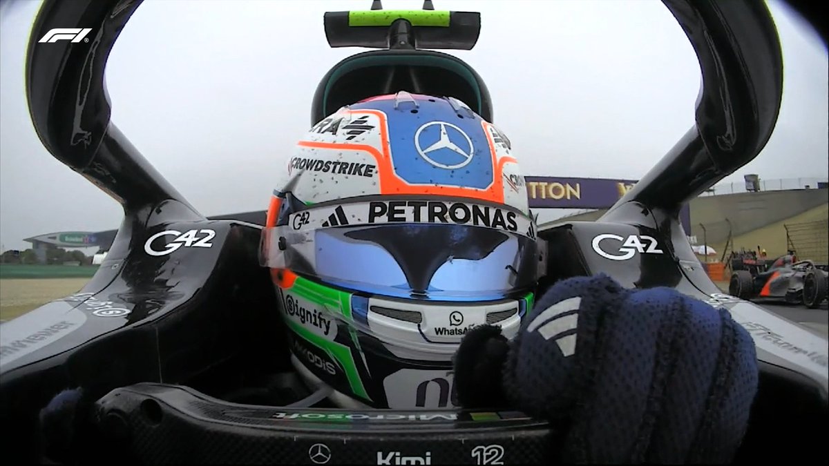 📻 "YEESSS WE DID IT!"

Grande Kimi! 👏

#F1 #ChineseGP