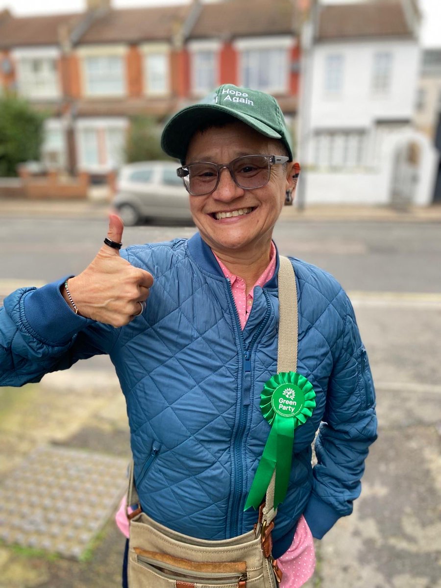 Sonesquin's tweet photo. I’m  standing for Stratford with the #GreenParty to defend:

💚 Libraries and community spaces
💚 Clean streets and green parks
💚 Honest use of public money
💚 Housing that works for residents

Newham deserves councillors rooted in the community. #votegreen #NewhamGreens https://t.co/oevgLDVJix
