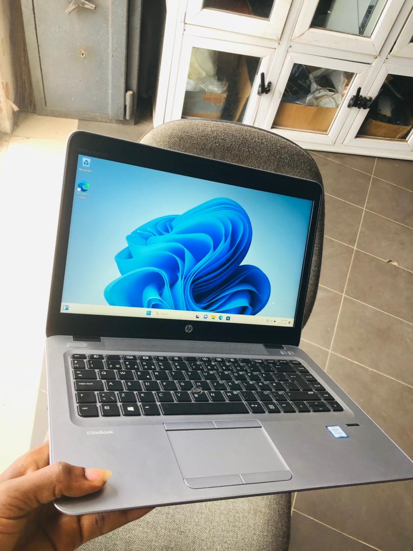 'Tomiwa$$ tweet media