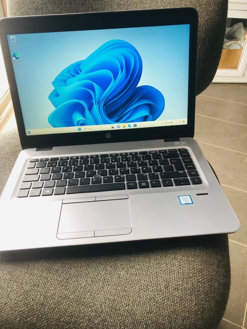 'Tomiwa$$ tweet media