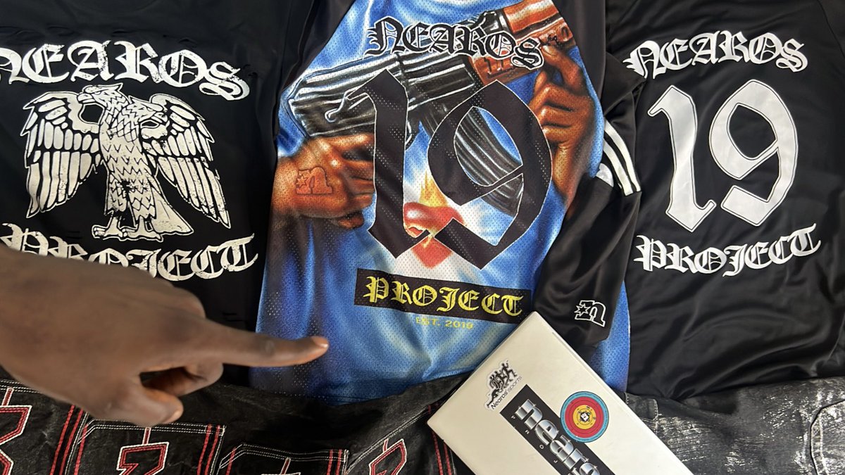 Damn Essie tweet media