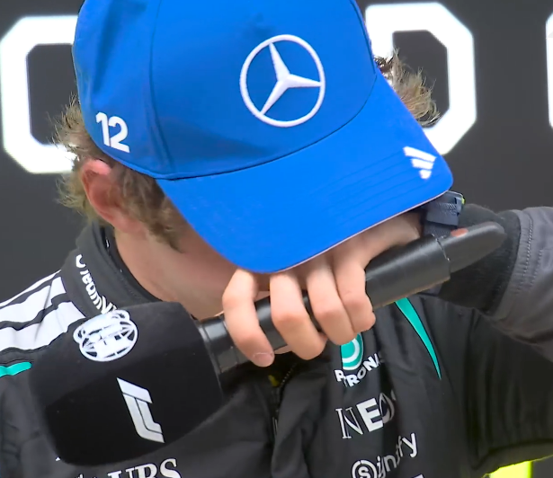 kimi crying omg https://t.co/cAiBnUzk1r