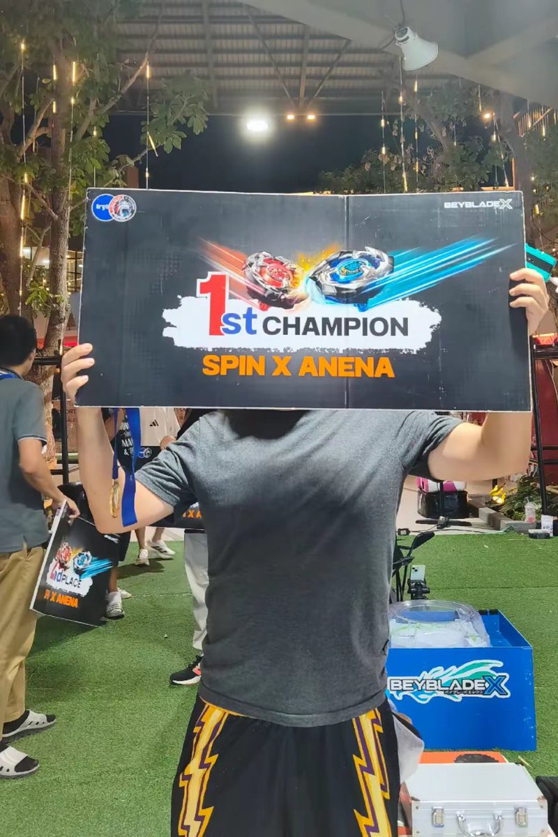 tanintumth's tweet photo. รณรงค์ให้จัดแมตช์ INAZUMA 10 points เยอะๆ ครับ เบลดไม่แพงจะได้มีที่ยืน ขอบคุณครับ 
ขอบคุณ SPIN X และทีมงาน ที่ยังจัดอยู่นะครับ 👍🙏😎🤫 (น้าเคิร์ทไดมีโพเดียมกะเค้าบ้าง 55)
SharkEdge 🦈
HellScythe 💀
ViperTail 🐍
#KurtCobalt
#3beysUnder10Points
#SpinX
#BeybladeX https://t.co/mTokx11ObB