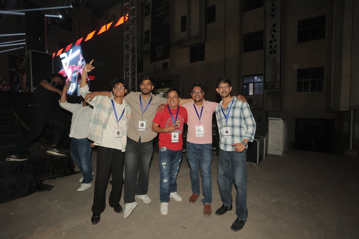 kapilrajkp's tweet photo. Proud to have successfully managed the appearance of Punjabi superstar Parmish Verma at the spectacular TechnoAagaz 2026 hosted by Apex University. 🎤💥✅ 

#parmishverma #apexuniversity #technoaagaz2026 #jaipur #kapilrajkp https://t.co/j4nUrxHDpQ