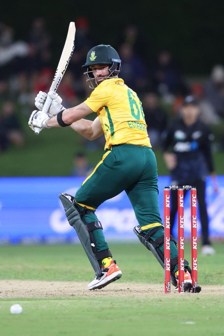 Proteas are cruising to a win!