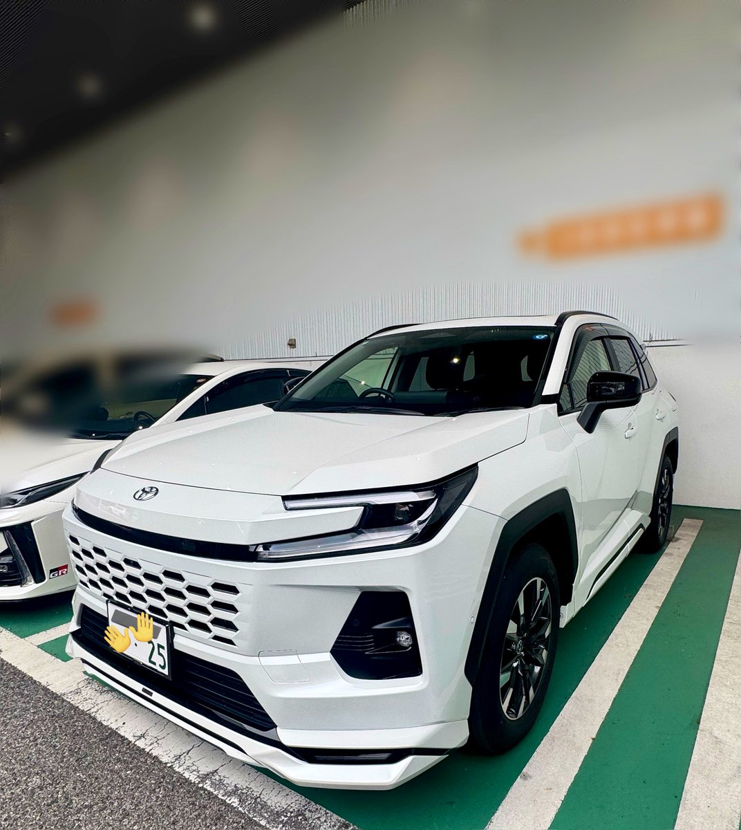 mari_sama25's tweet photo. 新型RAV4納車しました🚗🤍

モデリスタでもっとかっこよくなってる🫶🏻︎💗 https://t.co/ixALuaNubK