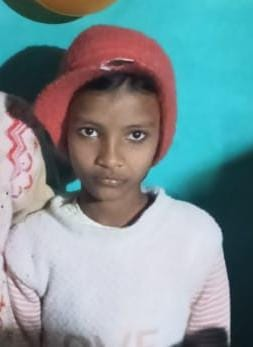 BharatEkSoch123's tweet image. बिजनौर के नहटौर क्षेत्र के मुकर्रमपुर में गुलदार का आतंक जारी। खेत से लौट रही 10 वर्षीय बच्ची पर गुलदार ने हमला कर दिया, जिससे उसकी मौत हो गई। बच्ची मां और भाई के साथ खेत गई थी। घटना से इलाके में दहशत का माहौल।
 #BijnorNews #LeopardAttack #WildlifeConflict #BharatEkSoch