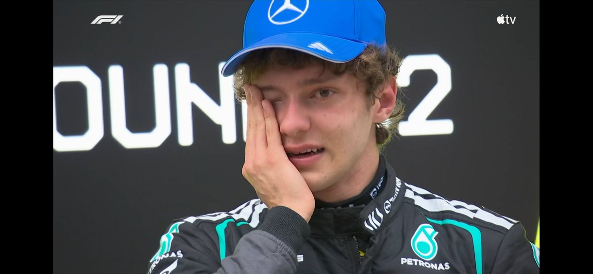 🐜🤙🏻 #K1MI tweet media