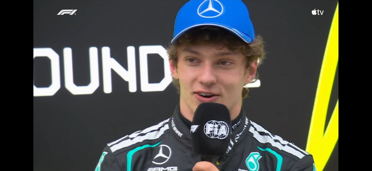 🐜🤙🏻 #K1MI tweet media