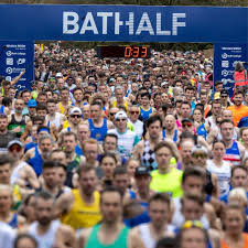 RadioBathDAB's tweet image. From 10–2, Andy Henly and Shaun Smith are in the studio while Bradey &amp;amp; Mills broadcast live from Royal Victoria Park.

Know someone running?
📱 Text BATH + your message to 80011 and we’ll give them a shout-out.

#BathHalf #RadioBath