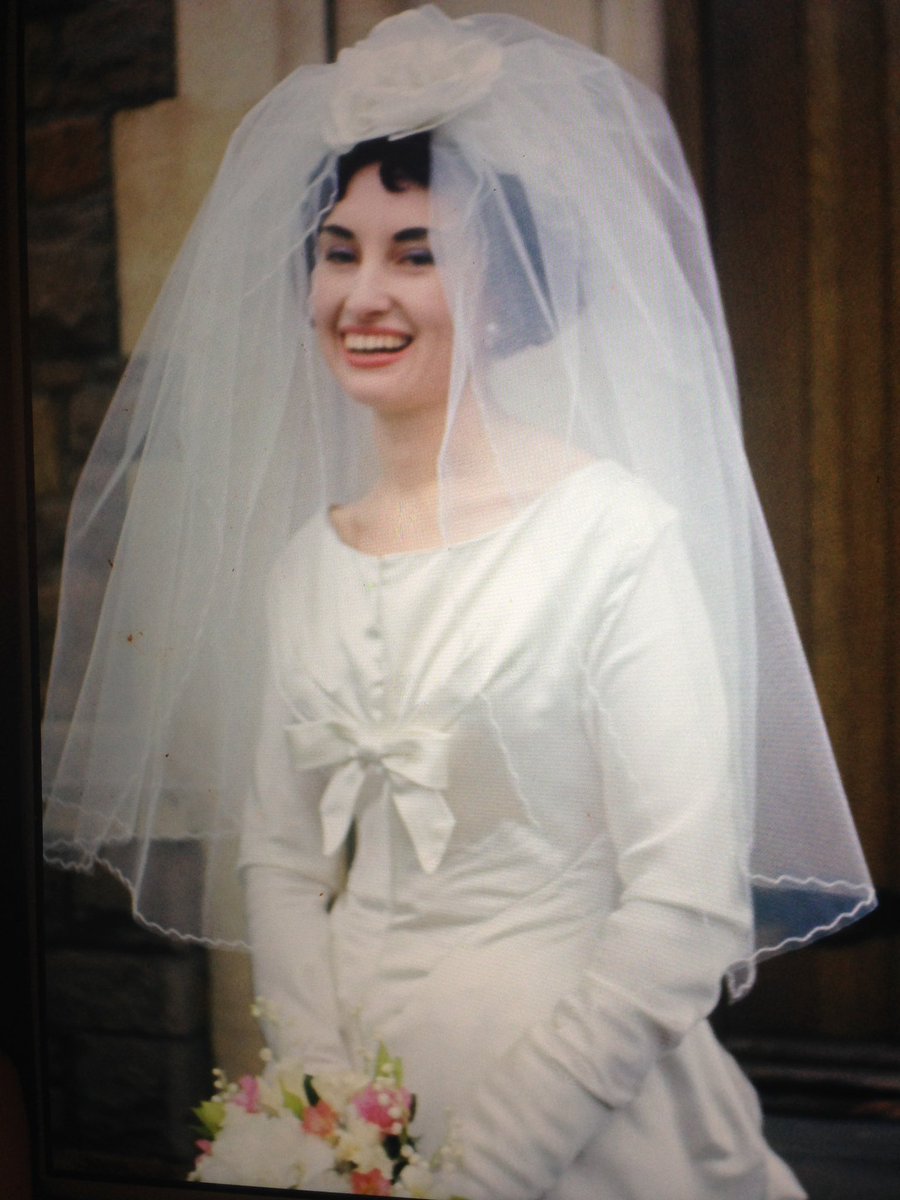 Lucinda Tobyjug tweet media