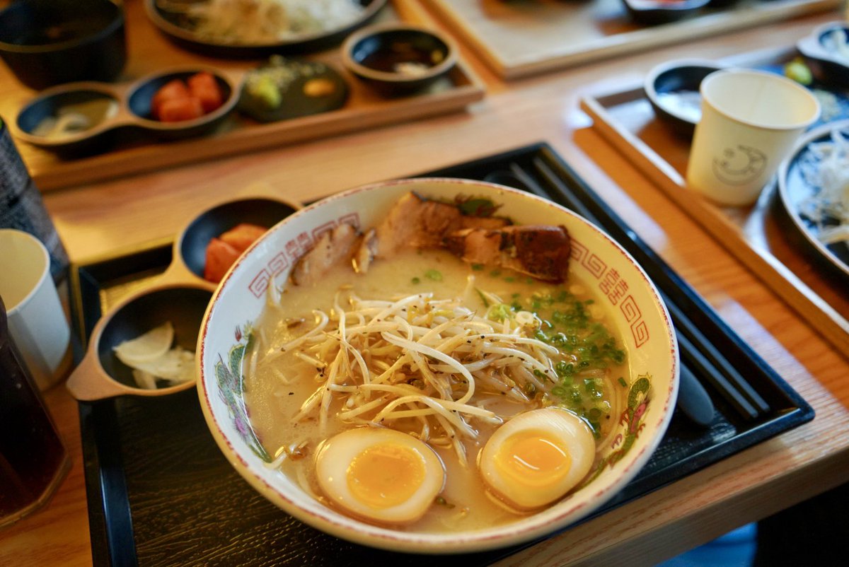 SLOWSTAR_007's tweet photo. 서코후 라멘🤤 https://t.co/HiwzEsp80j