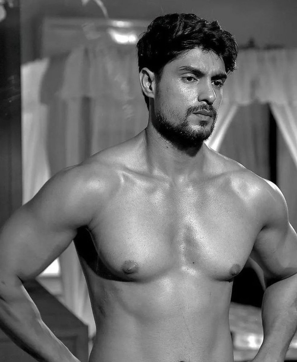 5 years of Fateh Singh Virk 🥊
A character which wasn't perfect but it was Ankit's first lead show , his first male lead it will always be special to him and to his fans too . 

#AnkitGupta