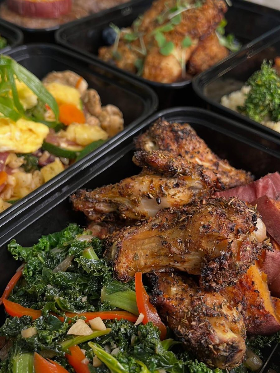 SwenkiesTable's tweet photo. Kickstarting busy days with healthy eats. This week’s meal prep menu is designed to nourish, energize, and keep you on track. Dm me to order and your order will be ready Monday https://t.co/pXpKcYgl5s