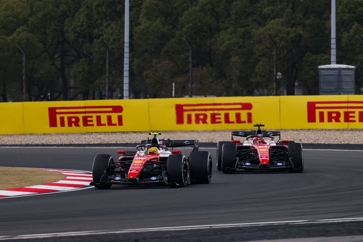 orimunoz99's tweet image. Y ha tardado un año, pero más vale tarde que nunca. Primer podio de Hamilton con Ferrari con una batalla bonita con Leclerc

Es genial tener a uno de los mejores de nuevo arriba. Es donde deberían estar siempre