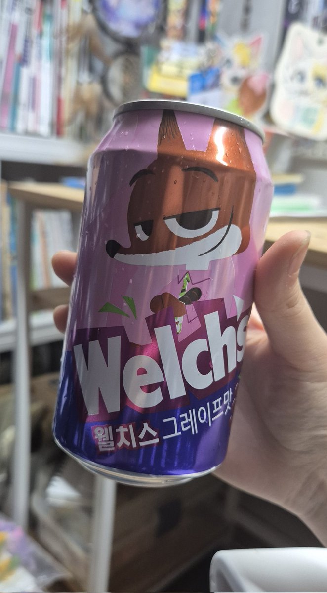 ququ09's tweet photo. 동생이 먹고 줬음
와 이거 완전 굿즈네 https://t.co/tIwF2l2YzY