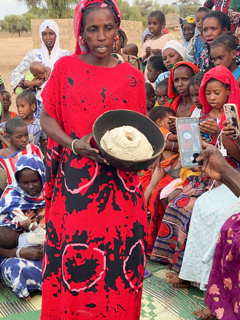 CONEMUND's tweet photo. En Mbolo Birane (#Senegal) trabajamos para fomentar el consumo de productos agroecológicos locales.
Eventos de degustación, programas de radio y demostraciones culinarias ayudan a promover una alimentación más saludable basada en productos locales. https://t.co/368bj40Hh7

#AACID https://t.co/33VoAyGISo