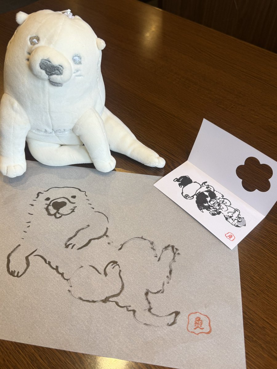 展示の最後でトレーシングペーパーにゆる芦雪犬をなぞり書き出来る