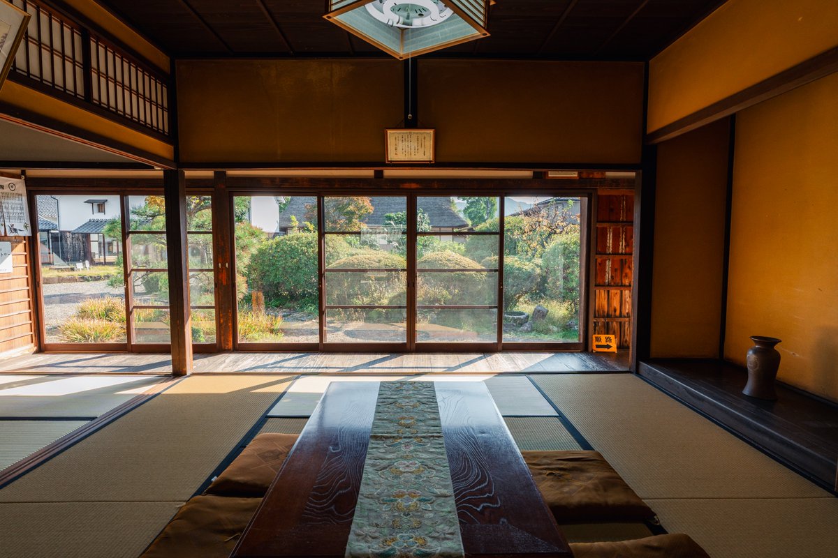 Ichiban_Japan's tweet photo. Une journée à Tamba Sasayama, une pépite méconnue à seulement 1h de train d'Osaka !

Située dans la préfecture de Hyogo, cette ville offre une escapade charmante et originale pour un séjour dans le Kansai !

📍 Le quartier historique de Kawaramachi Tsumairi
📍 Le sanctuaire Ojiyama Makekirai Inari-jinja
📍 L'ancienne résidence Anma-ke
📍 La maison Aoyama Rekishi Mura