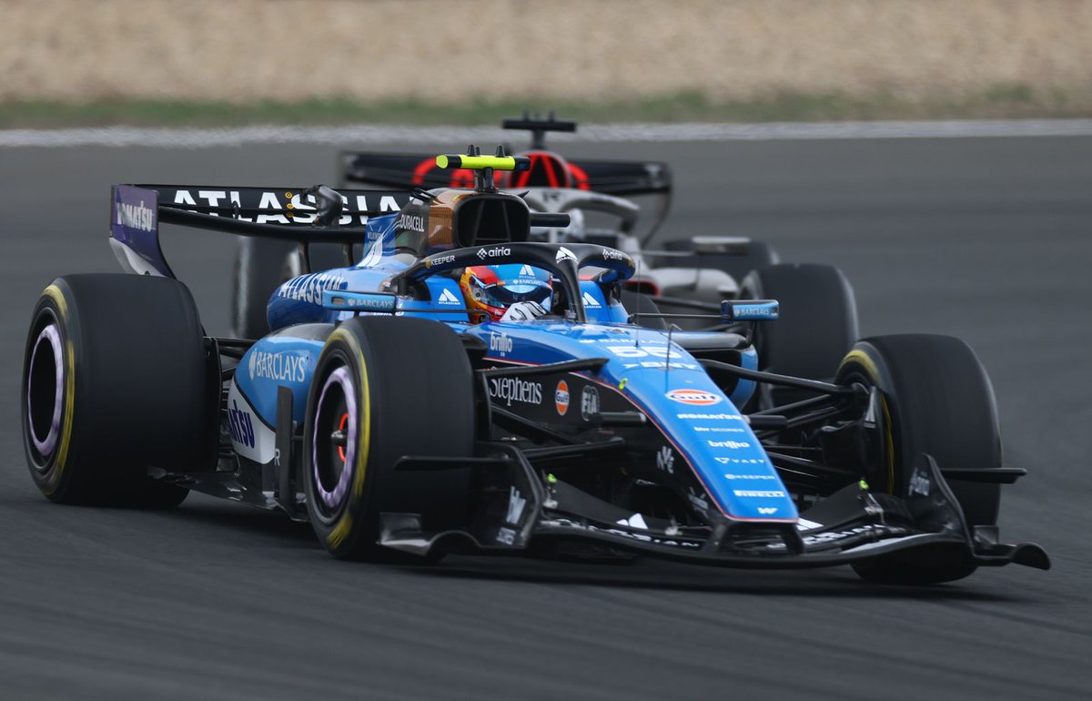 Carlos Sainz tweet media