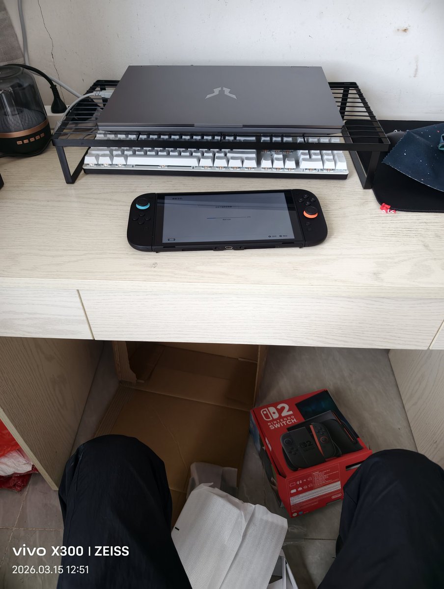 保安校服撸 tweet media