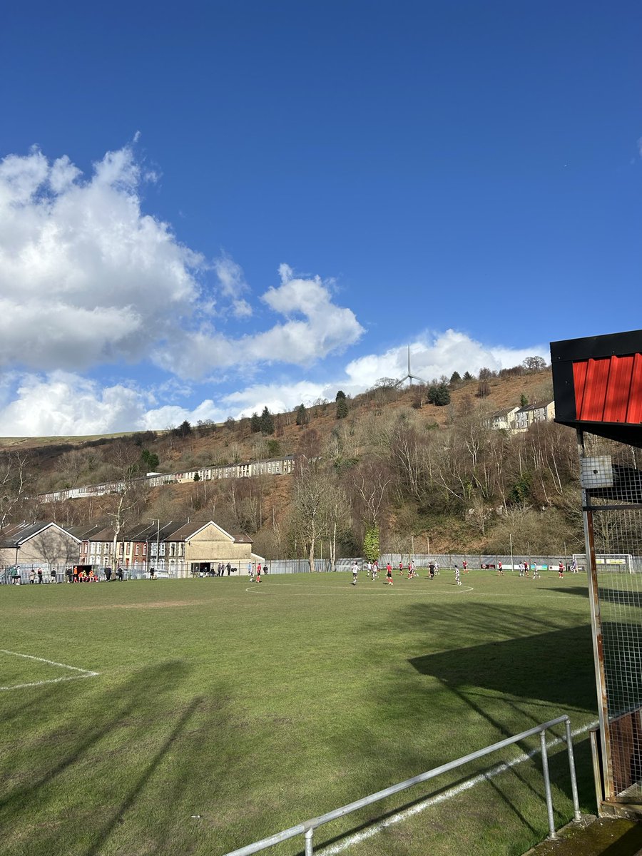 AdamInTheStands's tweet photo. Ground 93 🏟️
📍Ynyshir Oval
🏆 Cymru South
👊🏼 Ynyshir Albions v Newport City
#futbology #JDCymruLeagues #COTB #JDCymruSouth #groundhopping #92club #NonLeague https://t.co/ntpuv0keT6