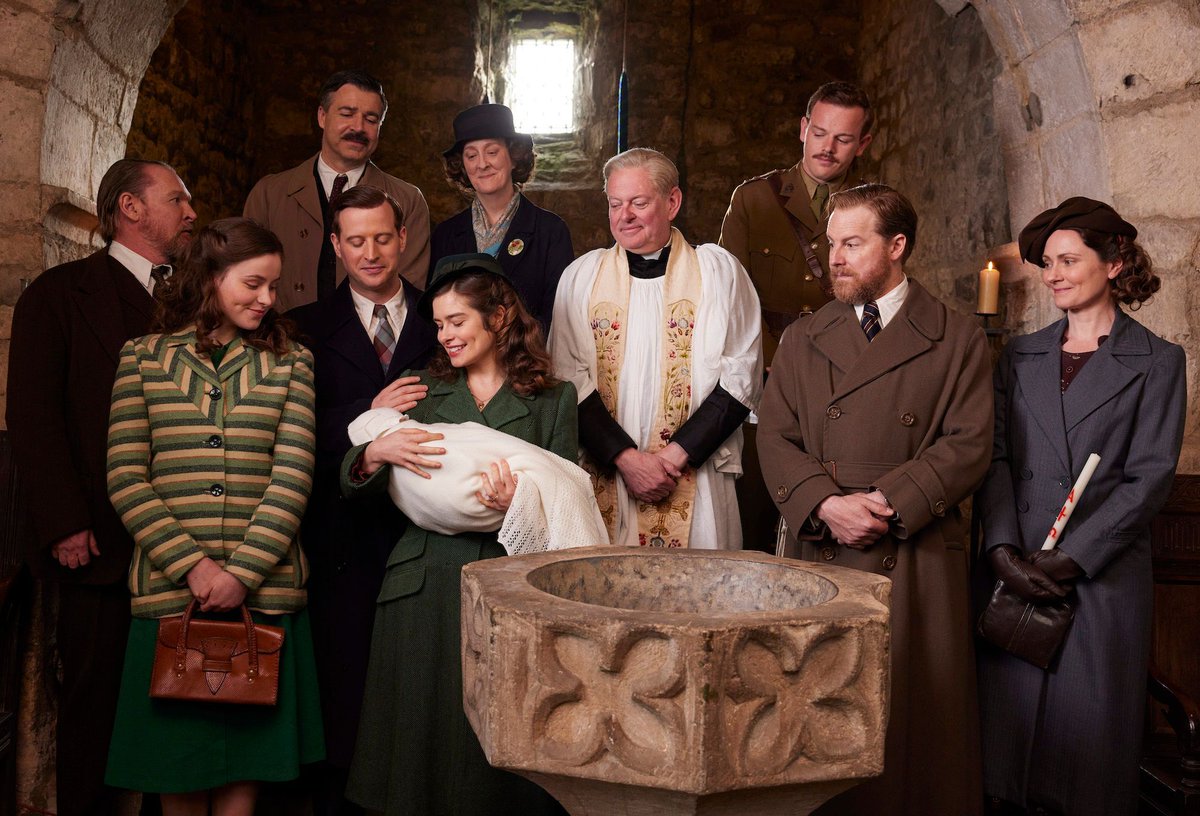 AimPublicity's tweet image. Happy Mother’s Day! Catch some badass mums in action with much loved crime capers #HarryWild &amp;amp; #WhitstablePearl or for more wholesome family fun dive into #AllCreaturesGreatAndSmall