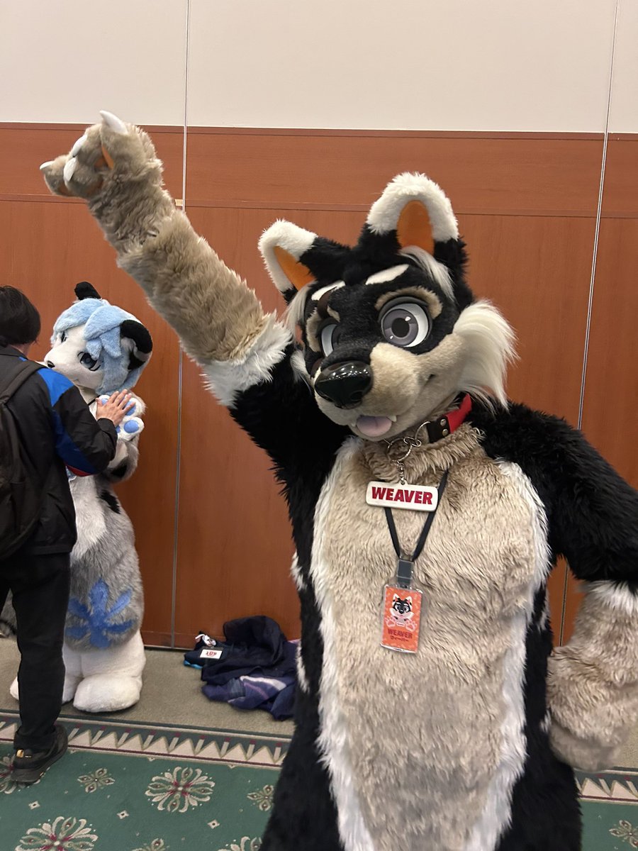 狐火 優 tweet media