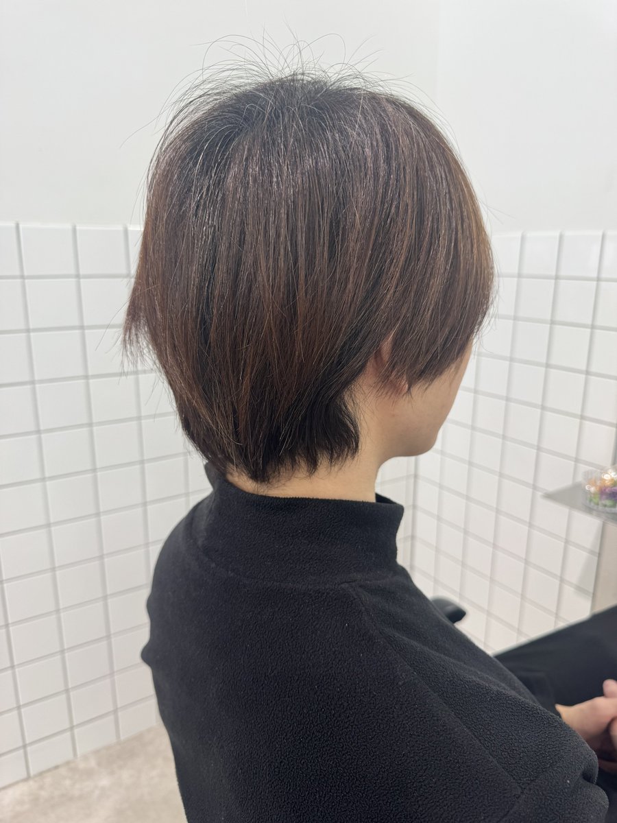 riho_work's tweet photo. メンズカット✂️

長さはほぼ変えず、重たいところの毛量を調整してシルエットを整えながらオシャレに！
仕上げはアイロンで無造作仕上げ◎

男性のご来店増えております！ありがとうございます🙌🏻

#大阪梅田NU茶屋町美容室
#マンツーマン接客

予約はDMor専用アプリから↓
https://t.co/A8Cpvb7Ahg https://t.co/cJL5YyzqHn