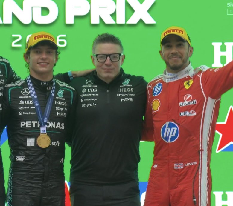 sin ⁴⁴ tweet media