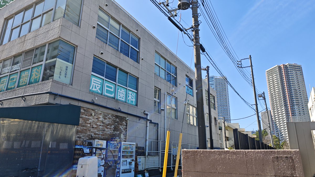 辰巳のワイズマートにおさんぽ

立地最強(辰巳駅前)、営業時間は驚異の4:30～深夜1:00
ほぼ東雲イオンの24時間と一緒
虹ヶ咲舞台の訪問の際にもぜひ
仕入れがほかのスーパーとは違うのでみなさんの周りとは違うものがお買い物できるかも

パークシティ小岩ザタワーにも入るらしい(ヨーカドーと一緒に)