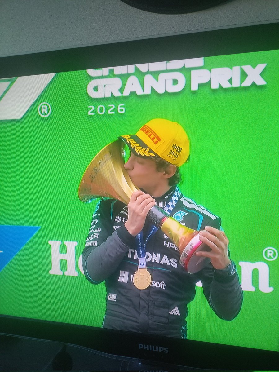 Daphne Schippers tweet media