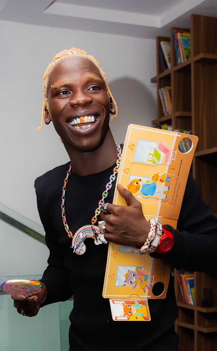 wisdomgodfre's tweet image. Lyrically who's better❓ 

Boy Muller                                   Seyi vibe