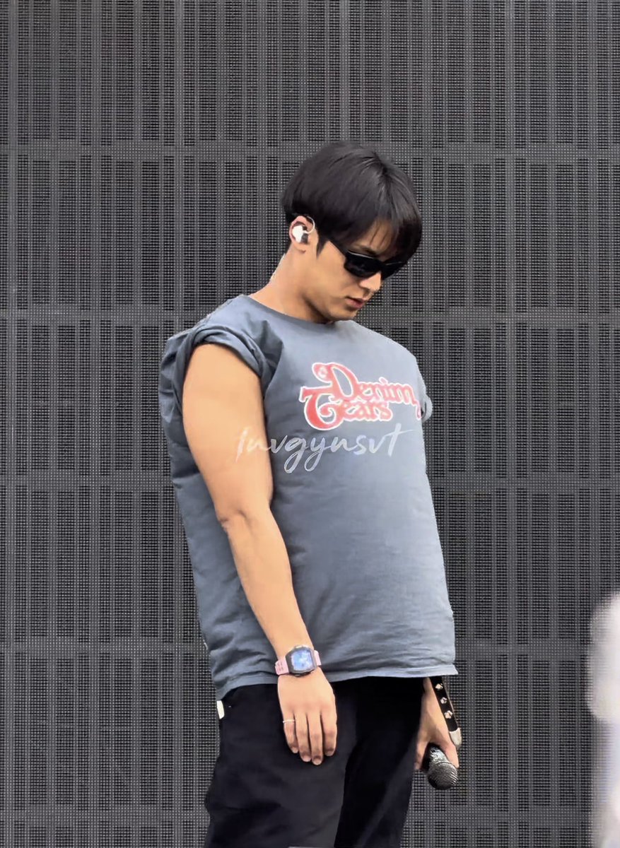 rain ς( ᐡ-ﻌ•ᐡ ) tweet media