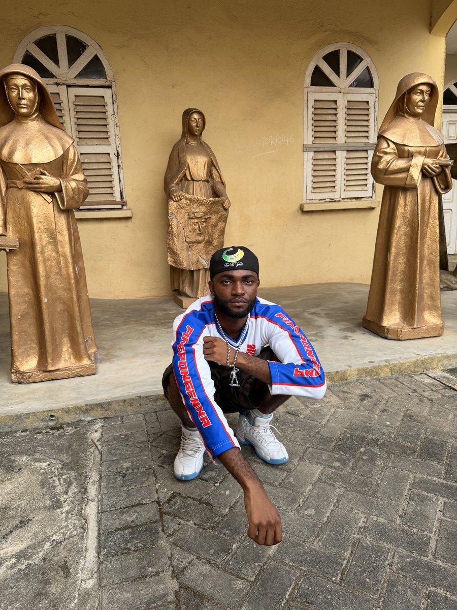 Essumann💫 tweet media