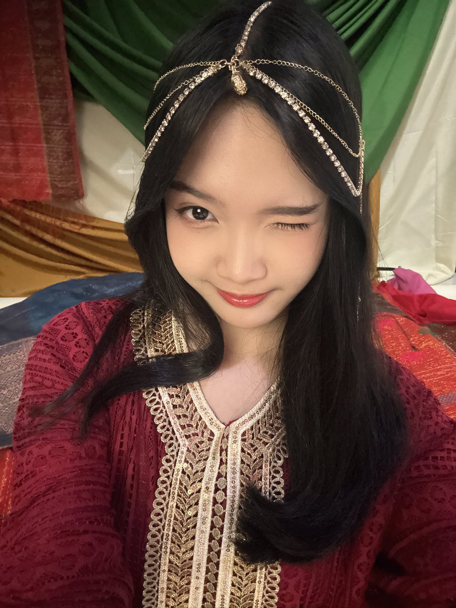 Out Of Context Ribka. tweet media