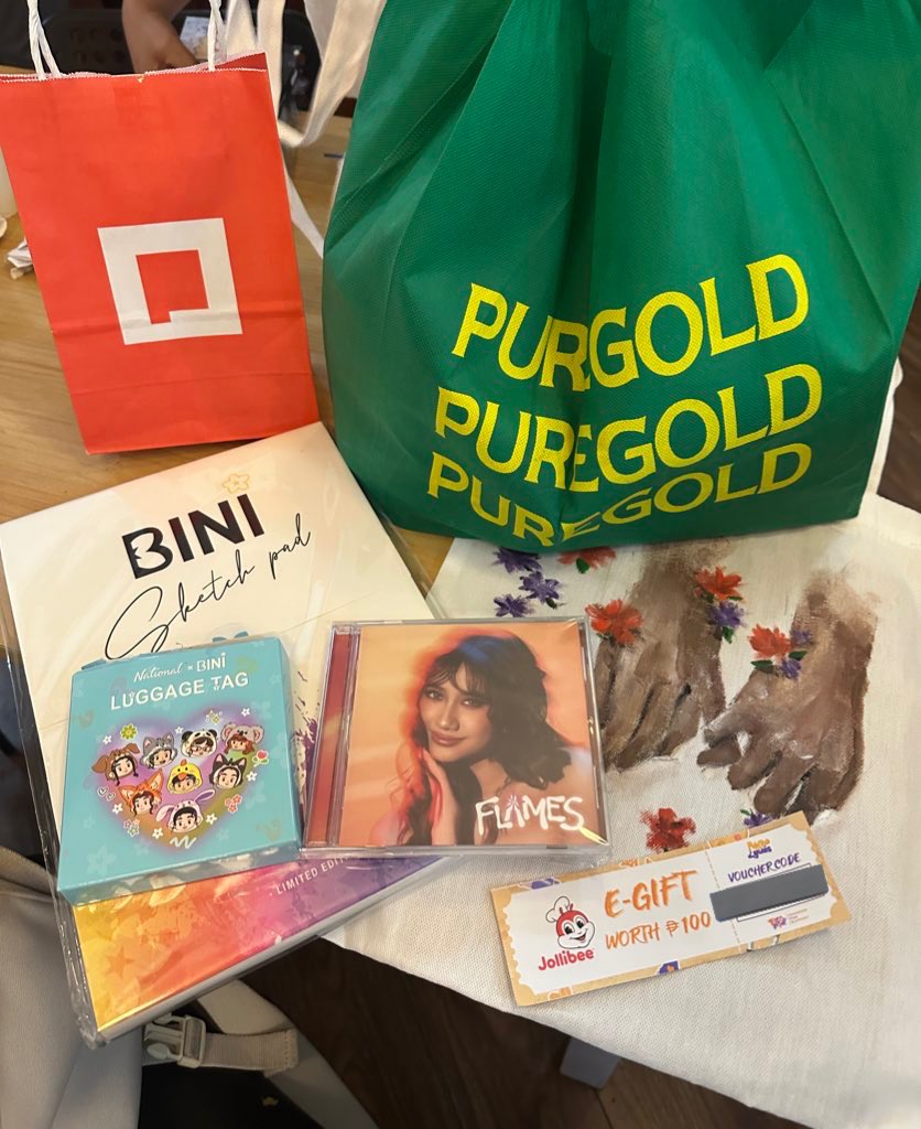 Pinaka-paldo today! 🤟🤟🤟

Thank you po <a href="/projecthambebe_/">Hambebe Fan Support Jr.</a> 

 #PaintedThroughTheYears #Hambebe
