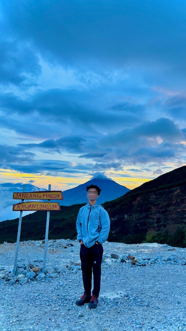 BUKAN BASE RATED tweet media