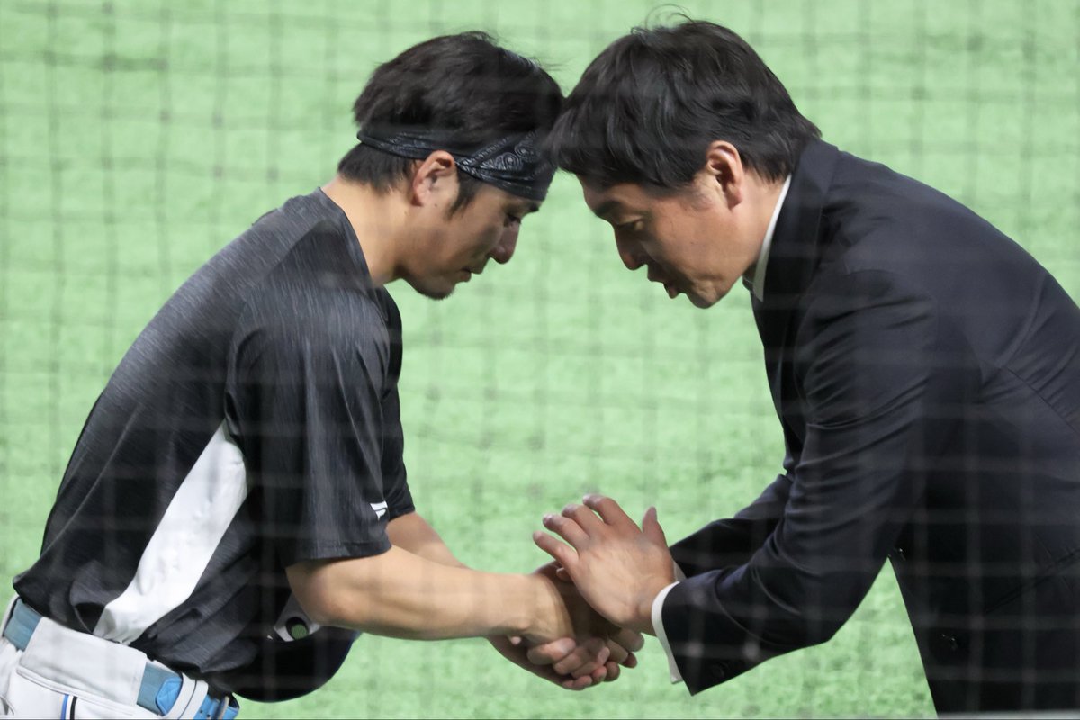 muuummin tweet media