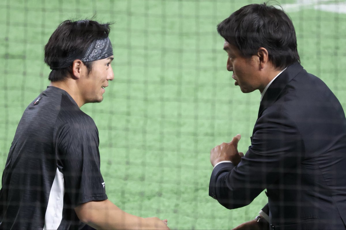 muuummin tweet media