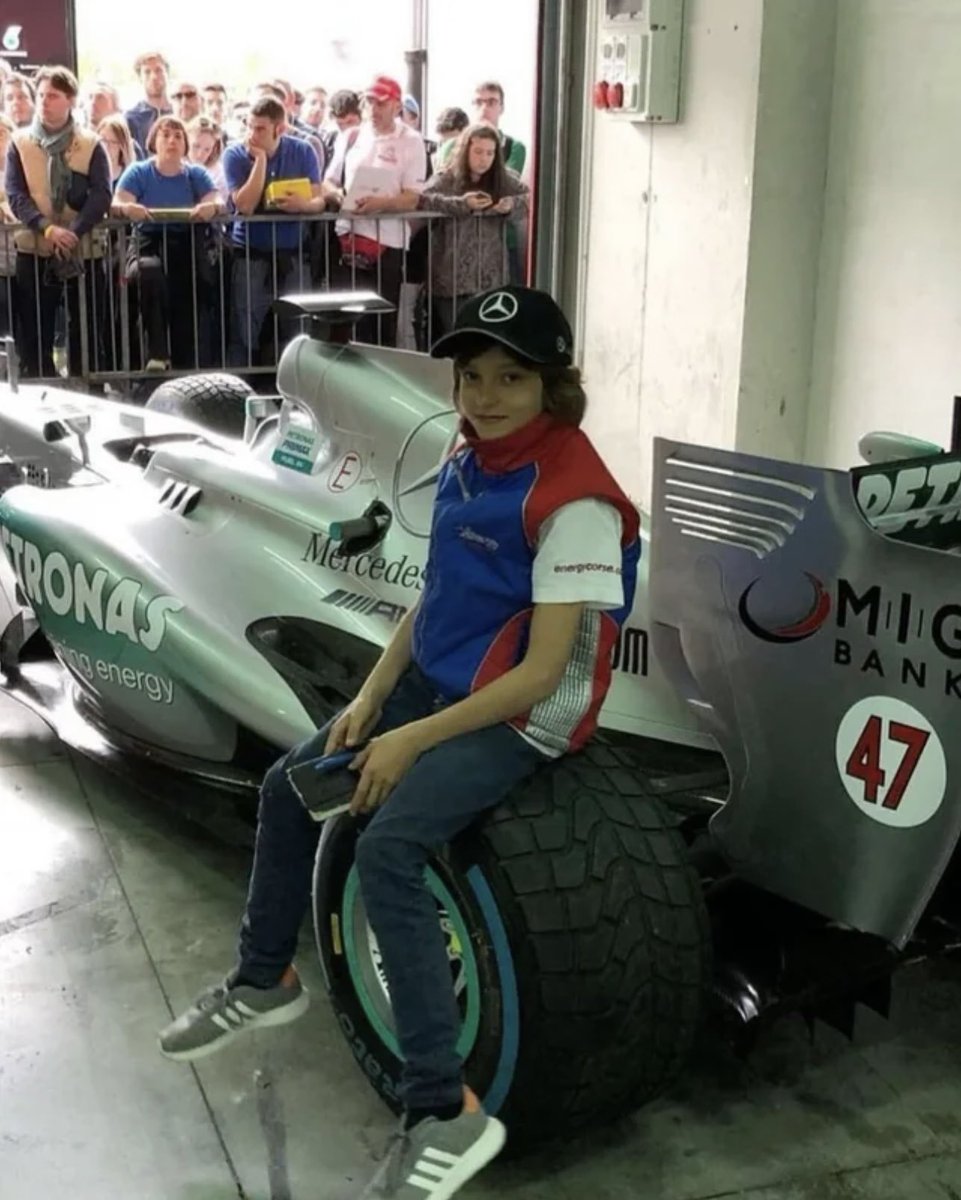 FOneRacing tweet media