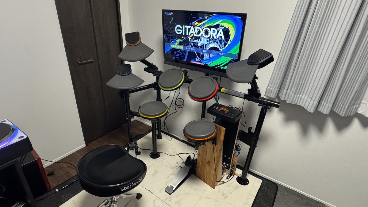 ドラムマニアのパッドを使ってオウチマニア環境を構築することに成功したぞ…！！！🥁💪💪