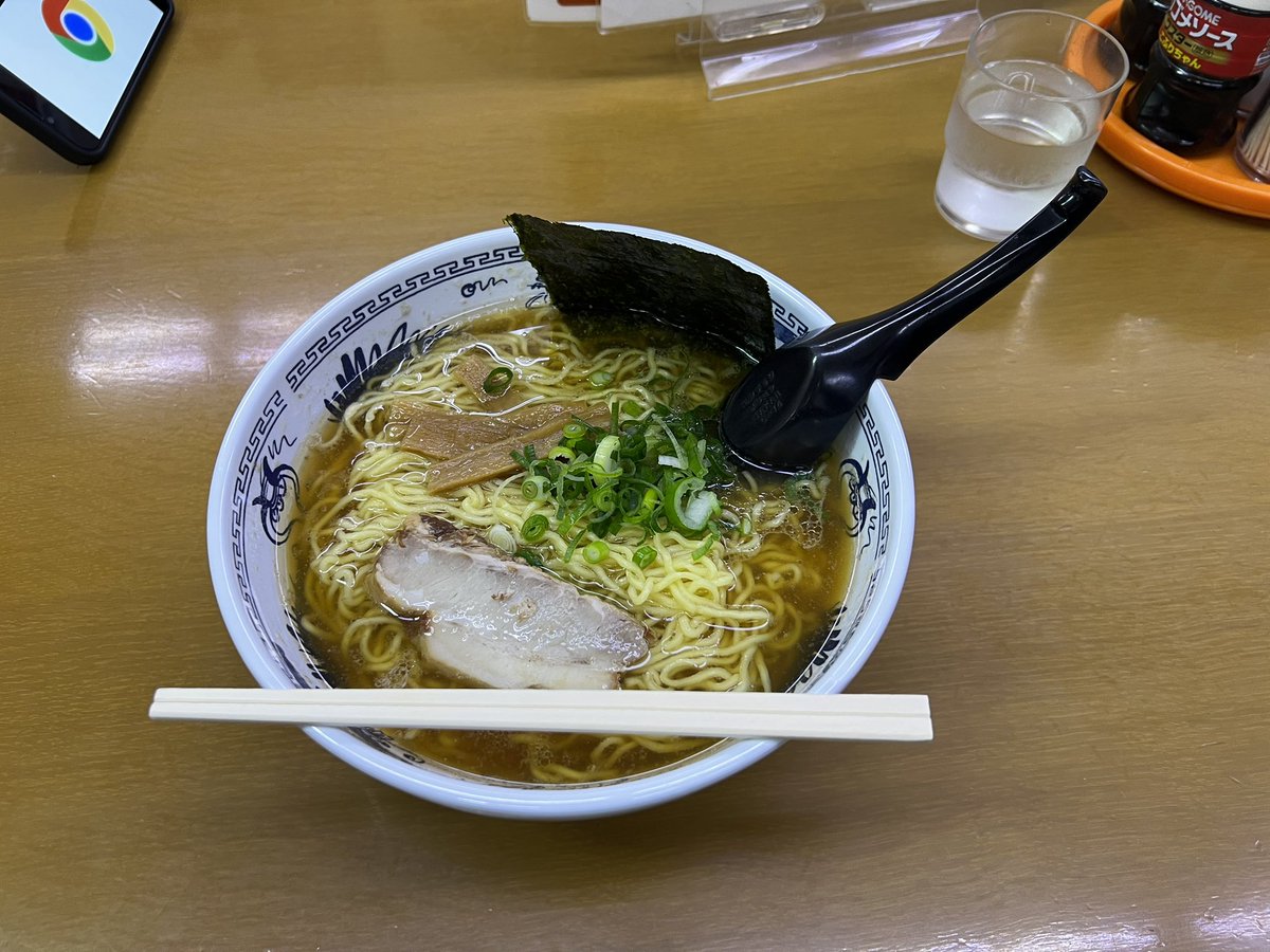 taka__ak19's tweet photo. 牛骨ラーメンは初！😎

#いのよし
#牛骨ラーメン https://t.co/1qi2KcUp8E