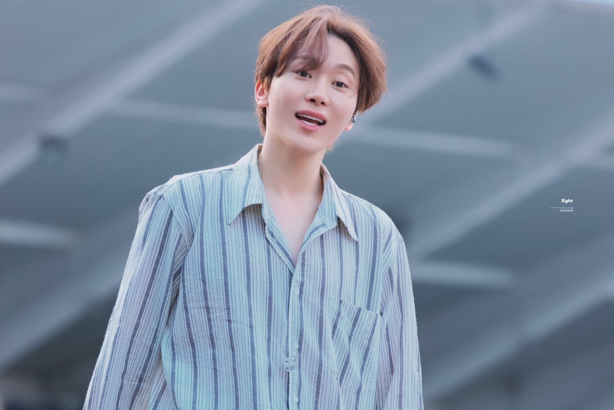 𝑠𝑖𝑔ℎ𝑡 tweet media