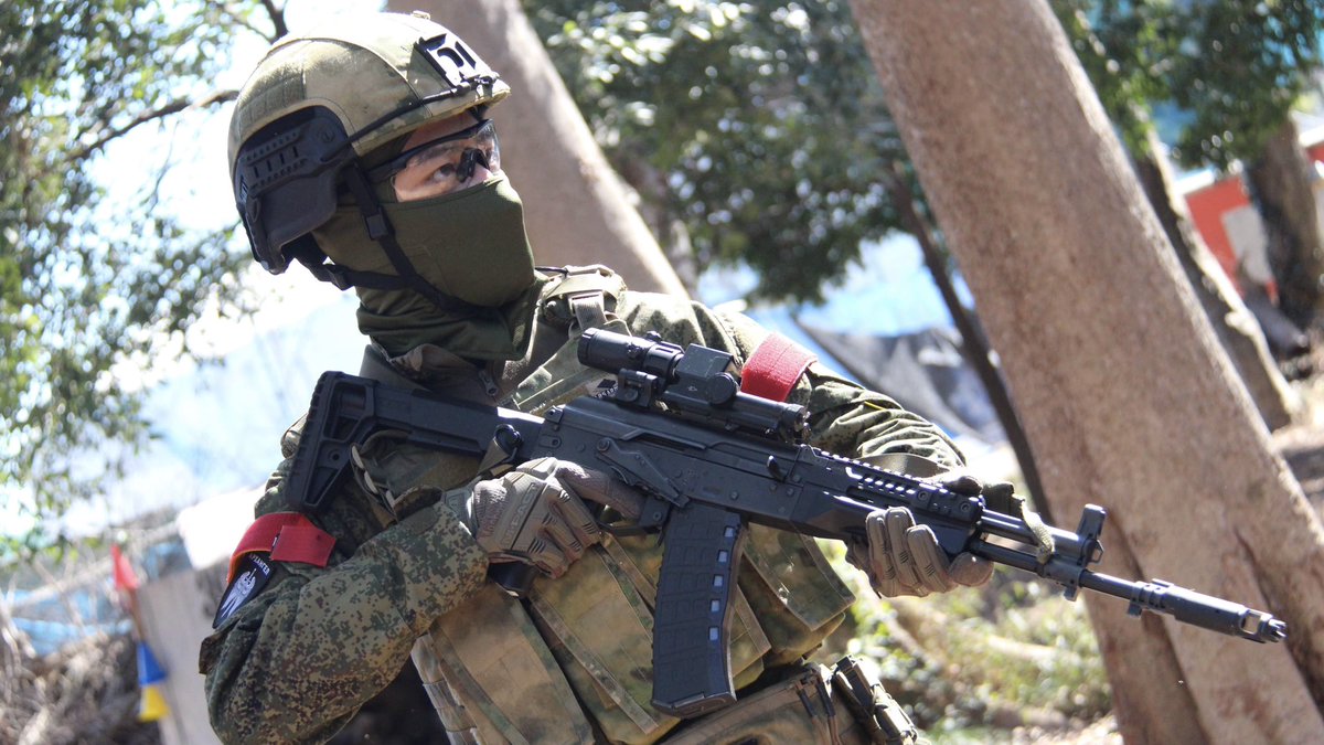 siomaneki_117's tweet image. 仲間とバトル定例会に行ってきました〜

皆んなで遊ぶと楽しいね〜

#BATTLE ＃バトル　＃サバゲー　＃airsoft