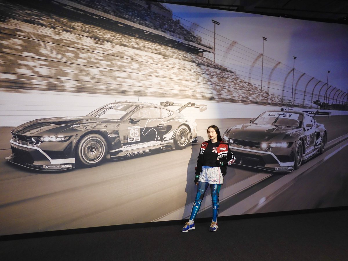 Queenie4ever's tweet photo. American icon a Mustang immersive experience #prettyfun #sentisunday #ride #museum https://t.co/baXJV8Z4d2